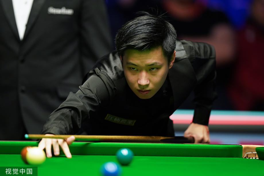 都是赛场上 都是赛场上