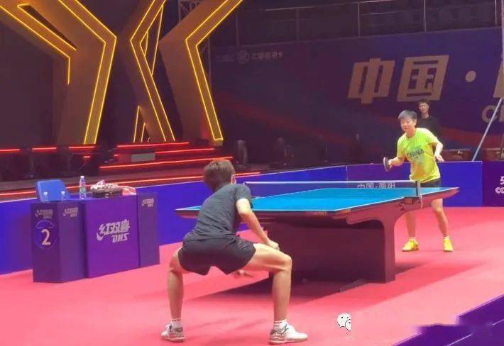 一趋势的典 一趋势的典