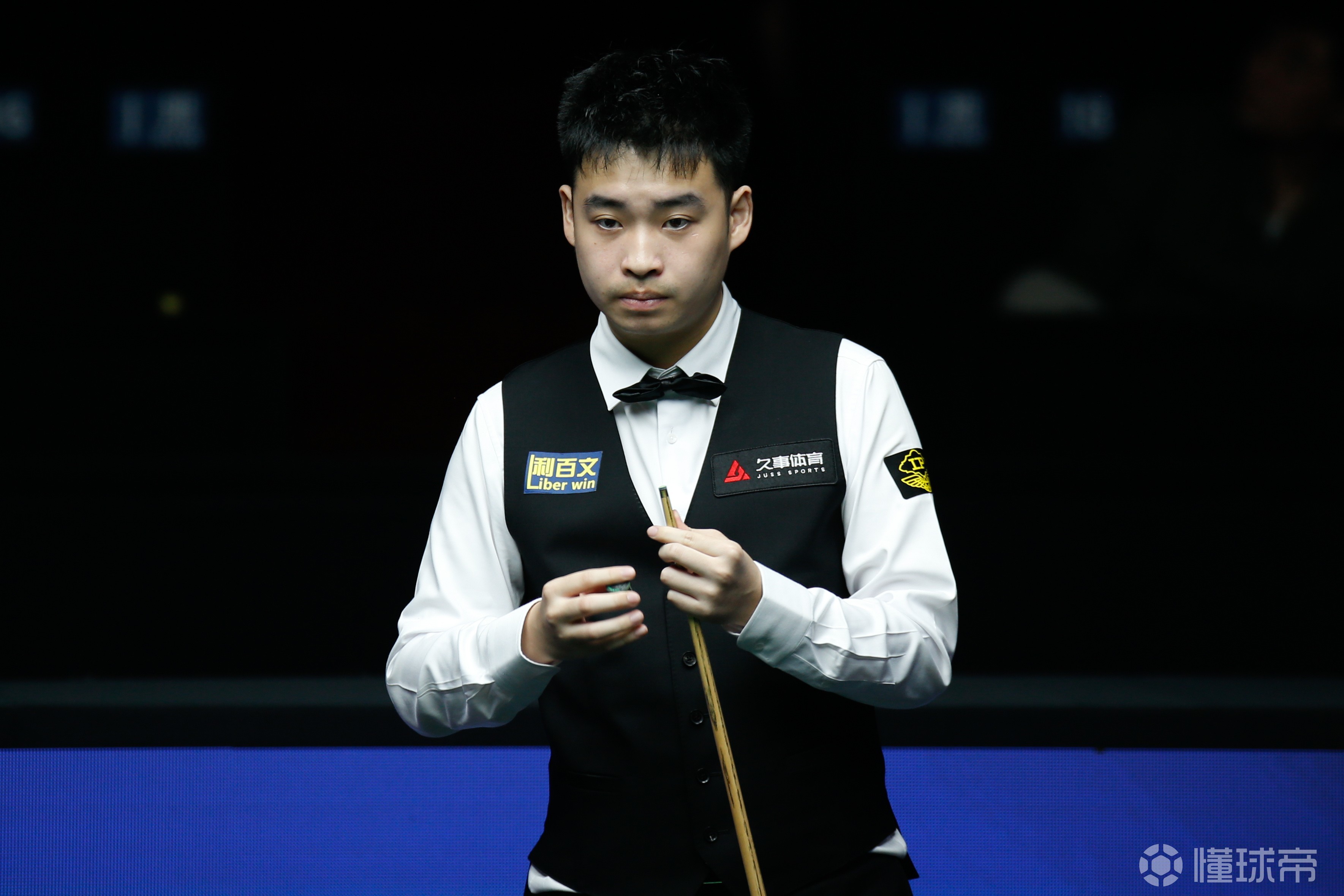 高大中锋的 高大中锋的