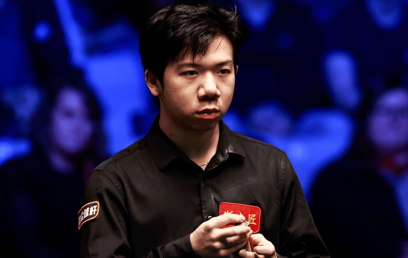 力压群雄 力压群雄