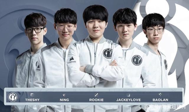 Top Esports vs LGD Gaming 资格生死战首发阵容：双方均为主力选手， 369 选择单挑 Sasi 。